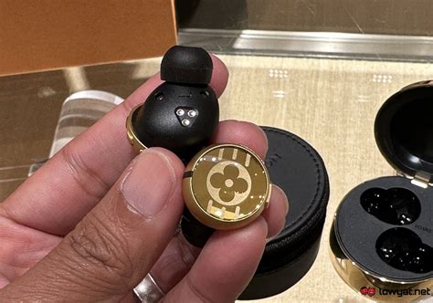 lv earphones price in india|louis vuitton light up earphones.